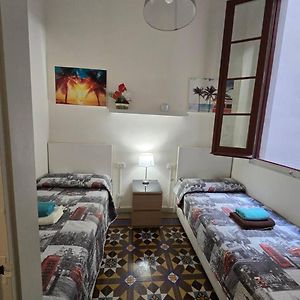Habitación Económica con 2 Camas Individuales